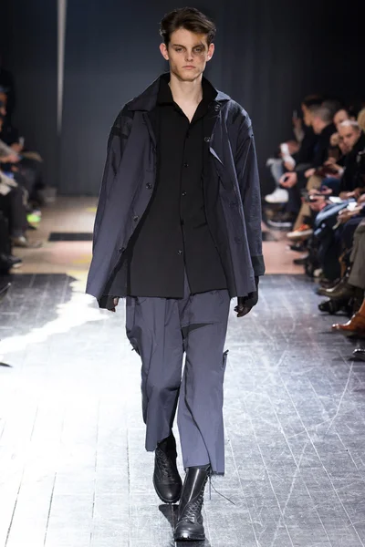 Look 22